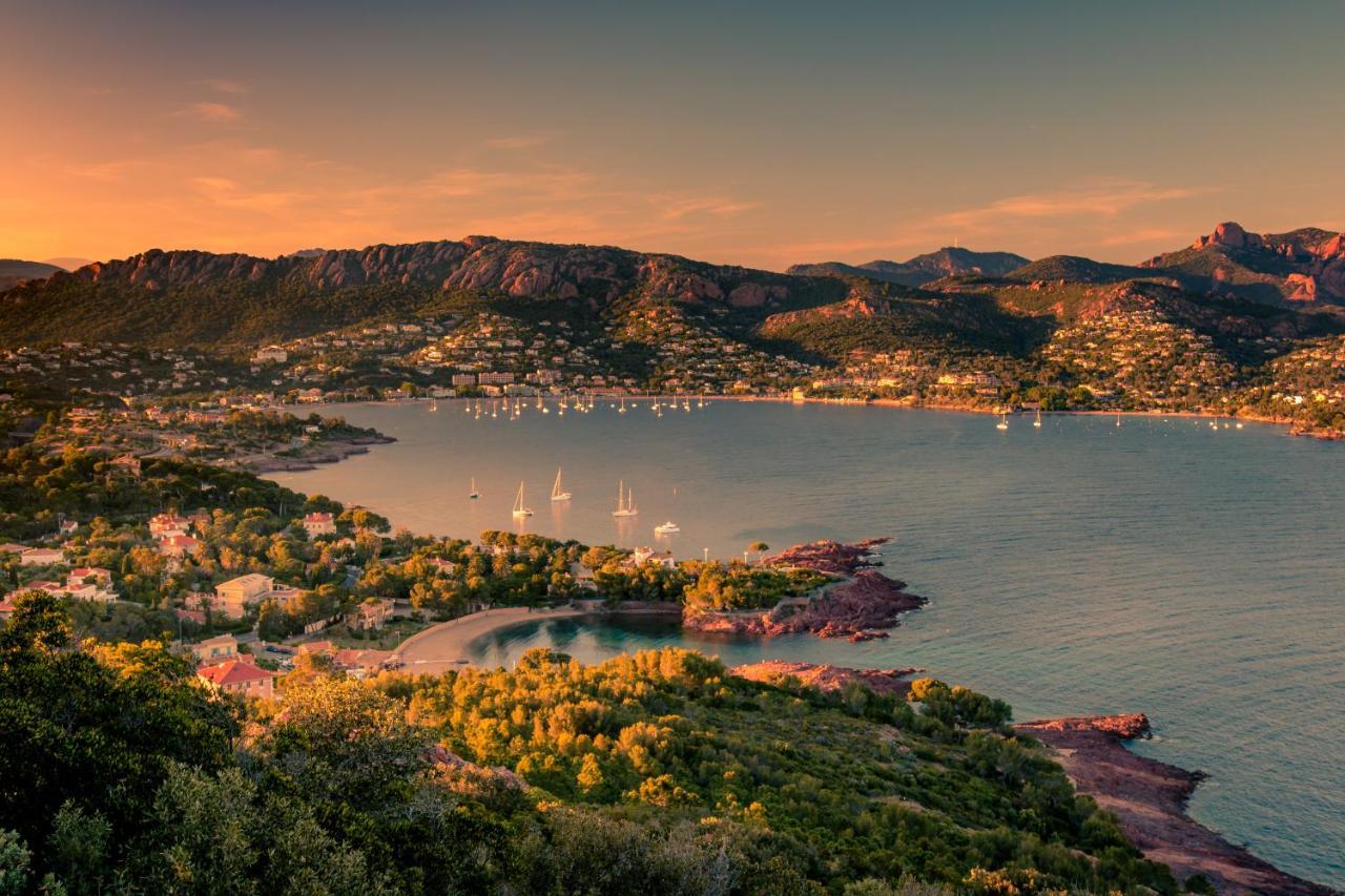 Agay Cap Esterel Le Hameau F2 Clim Plein Sud Dernier Etage Magnifique Vue Mer Saint-Raphaël Kültér fotó