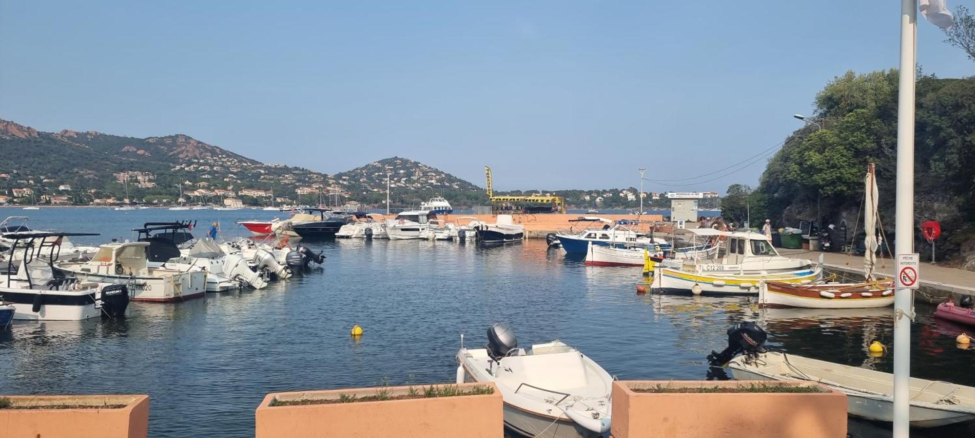 Agay Cap Esterel Le Hameau F2 Clim Plein Sud Dernier Etage Magnifique Vue Mer Saint-Raphaël Kültér fotó