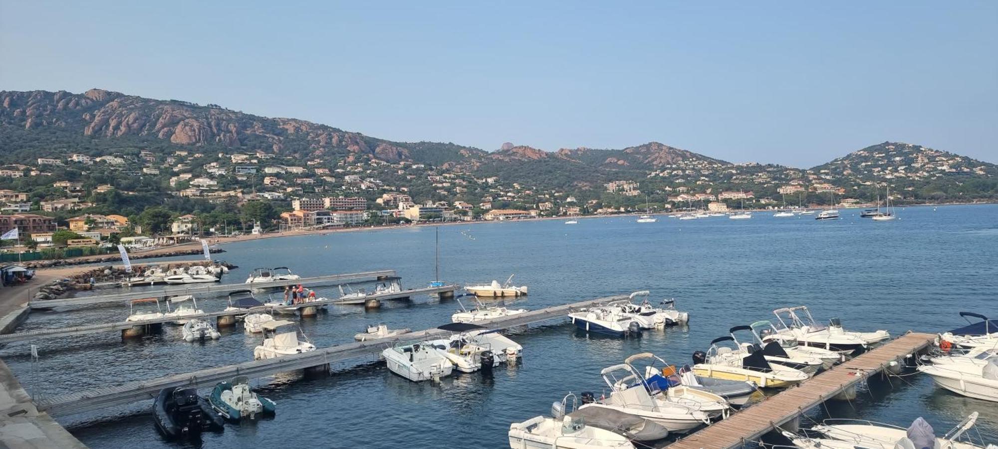 Agay Cap Esterel Le Hameau F2 Clim Plein Sud Dernier Etage Magnifique Vue Mer Saint-Raphaël Kültér fotó
