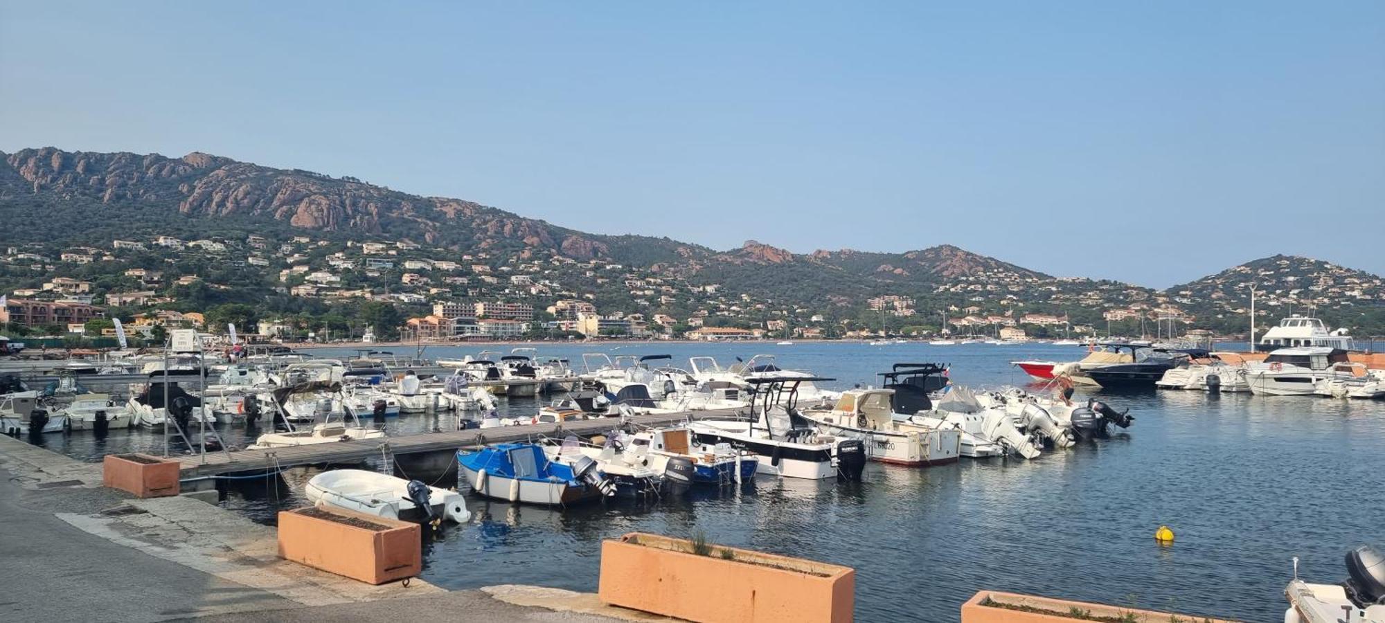 Agay Cap Esterel Le Hameau F2 Clim Plein Sud Dernier Etage Magnifique Vue Mer Saint-Raphaël Kültér fotó