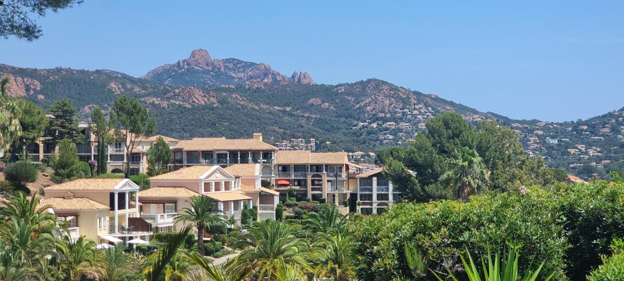 Agay Cap Esterel Le Hameau F2 Clim Plein Sud Dernier Etage Magnifique Vue Mer Saint-Raphaël Kültér fotó